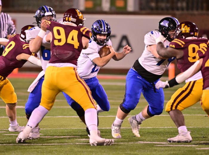 Loyola Academy Lincoln Way East Illinois 8A football November 25 2023 Tim Vizer 24621